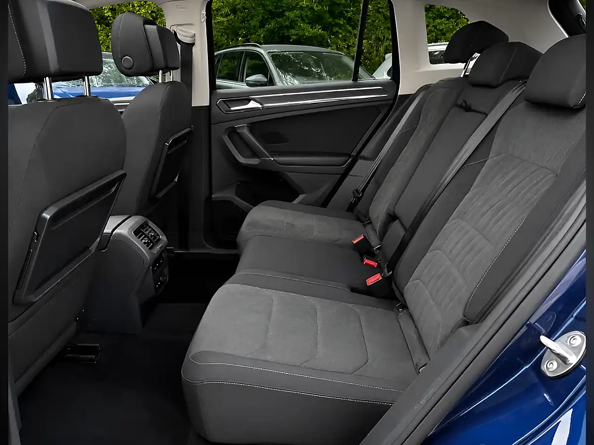 Used 2018 Volkswagen Tiguan Sel Blue - Interior and Exterior details 13