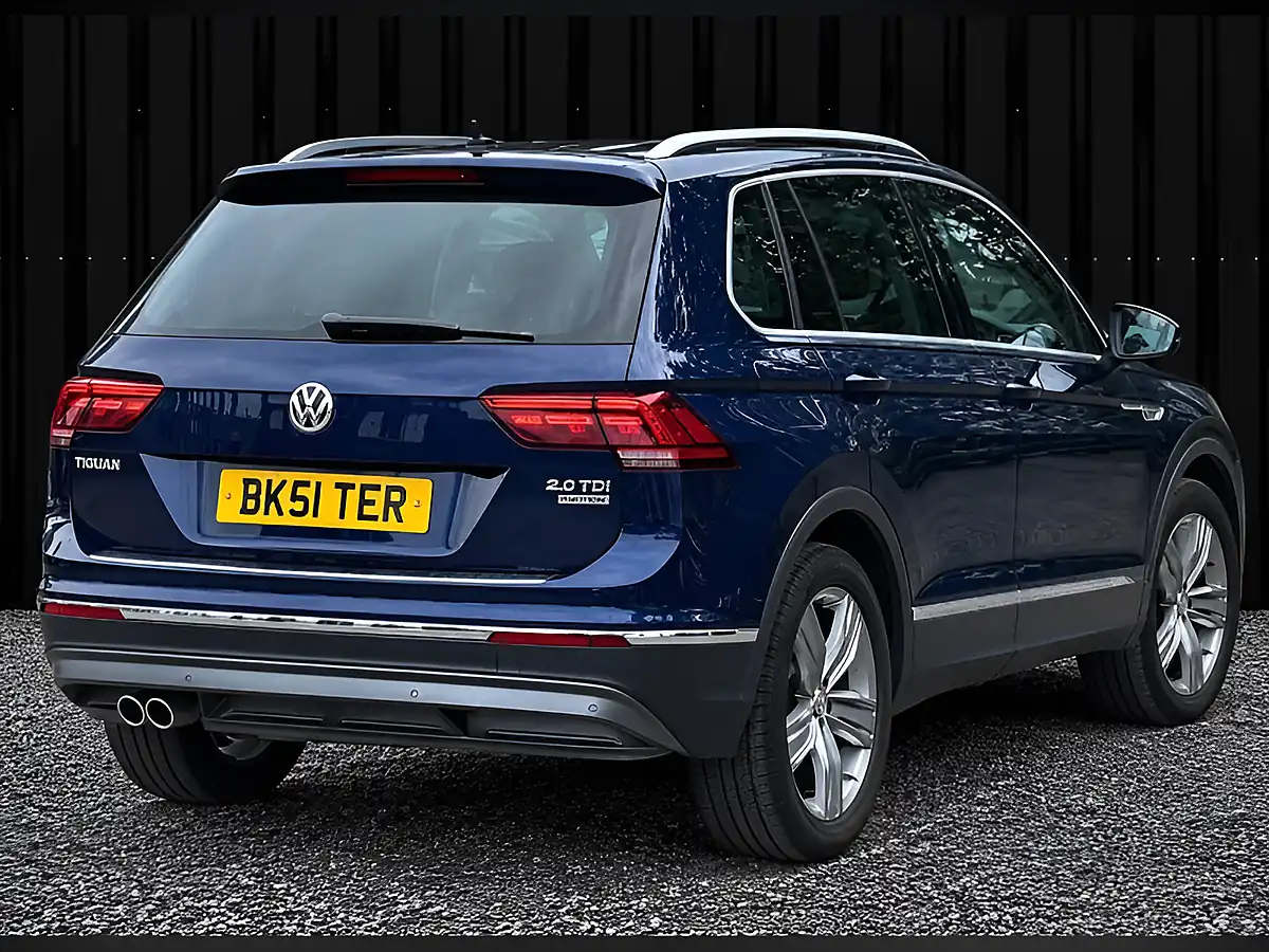 Used 2018 Volkswagen Tiguan Sel Blue - Interior and Exterior details 8