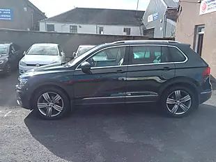 Used 2018 Volkswagen Tiguan Sel Green - Interior and Exterior details 2