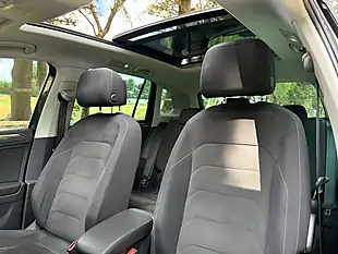 Used 2018 Volkswagen Tiguan Sel Grey - Interior and Exterior details 14