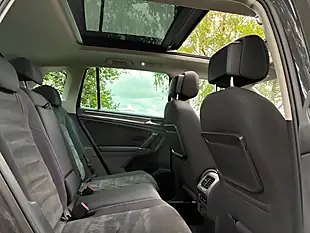 Used 2018 Volkswagen Tiguan Sel Grey - Interior and Exterior details 15