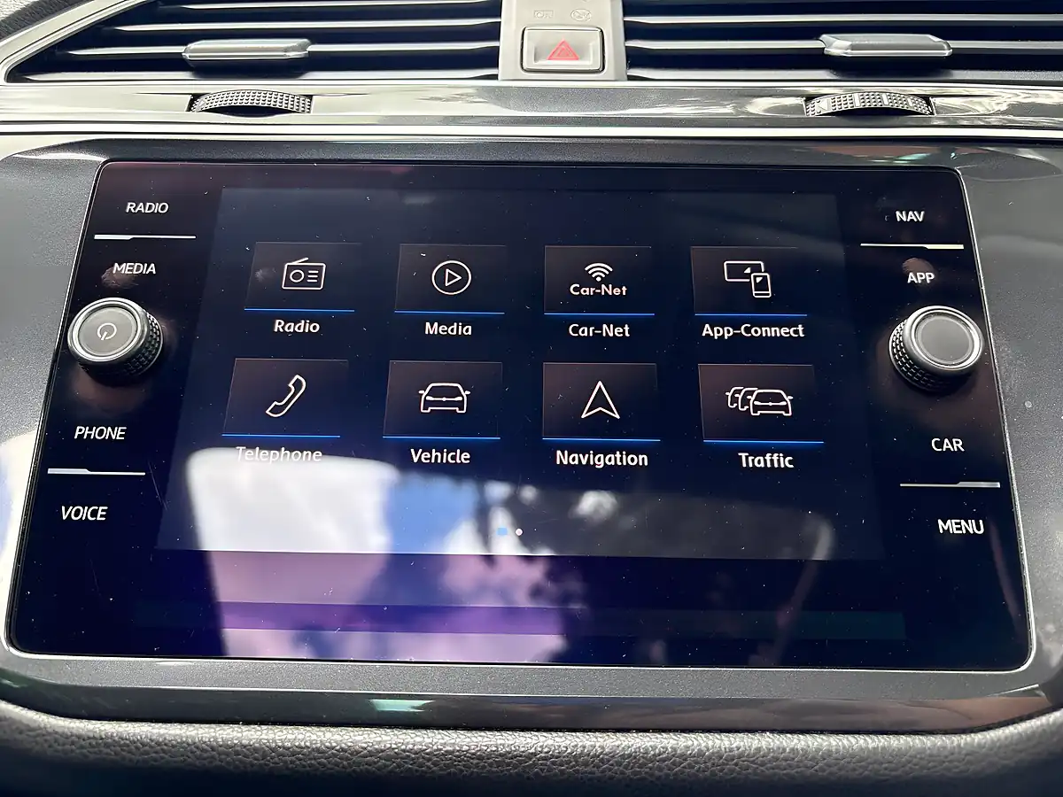 Used 2018 Volkswagen Tiguan Sel Grey - Interior and Exterior details 20