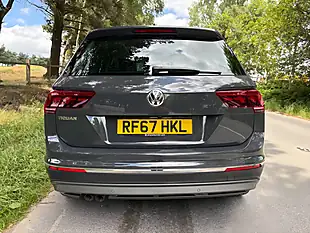 Used 2018 Volkswagen Tiguan Sel Grey - Interior and Exterior details 8