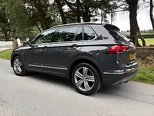 Used 2018 Volkswagen Tiguan Sel Grey - Interior and Exterior details 11