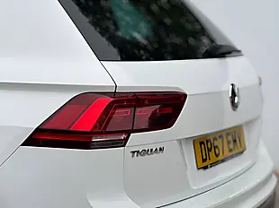 Used 2018 Volkswagen Tiguan Sel Pure White - Interior and Exterior details 15