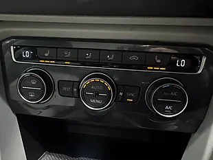 Used 2018 Volkswagen Tiguan Sel Red - Interior and Exterior details 13