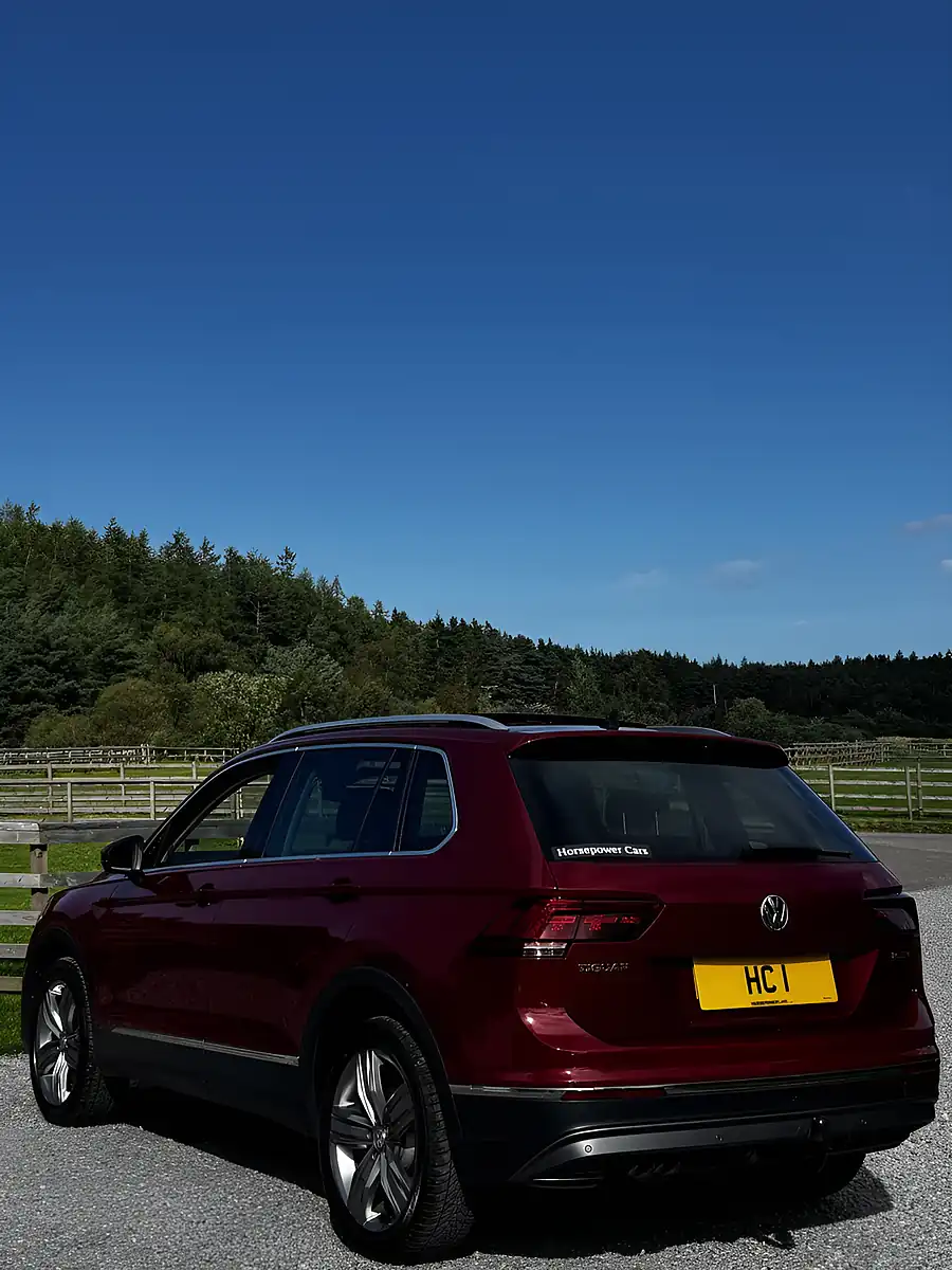 Used 2018 Volkswagen Tiguan Sel Red - Interior and Exterior details 6