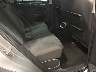 Used 2018 Volkswagen Tiguan Sel Silver - Interior and Exterior details 8