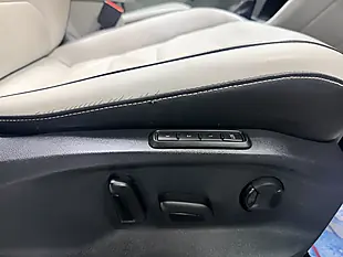 Used 2018 Volkswagen Tiguan Sel Silver - Interior and Exterior details 18