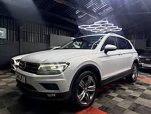 Used 2018 Volkswagen Tiguan Sel Silver - Interior and Exterior details 3