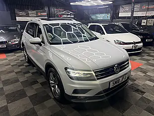 Used 2018 Volkswagen Tiguan Sel Silver - Interior and Exterior details 9