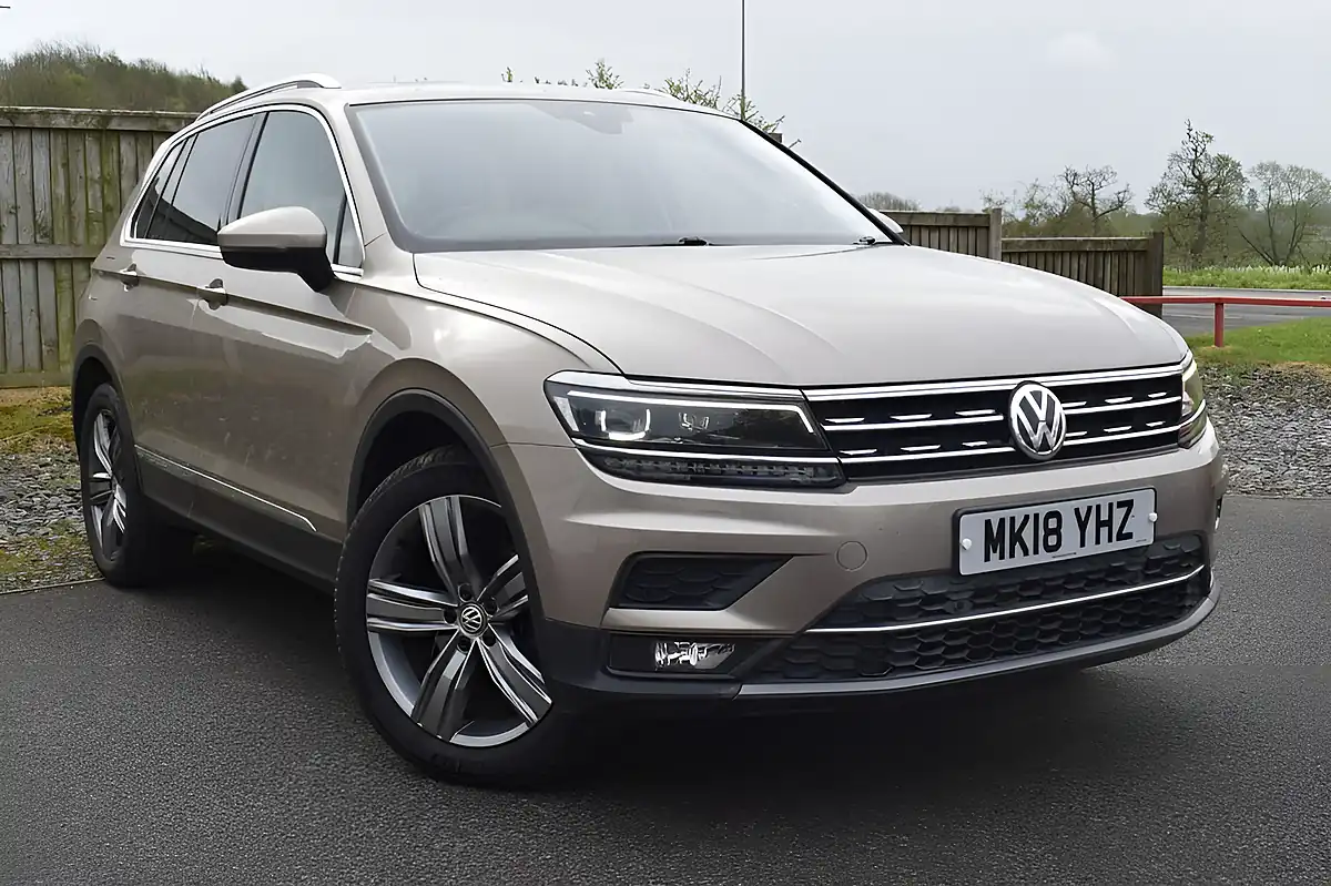 Used 2018 Volkswagen Tiguan Sel Titanium Beige - Front View