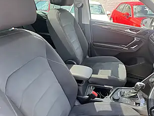 Used 2018 Volkswagen Tiguan Sel White - Interior and Exterior details 13