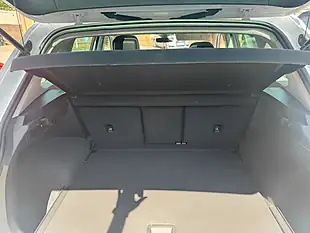 Used 2018 Volkswagen Tiguan Sel White - Interior and Exterior details 16