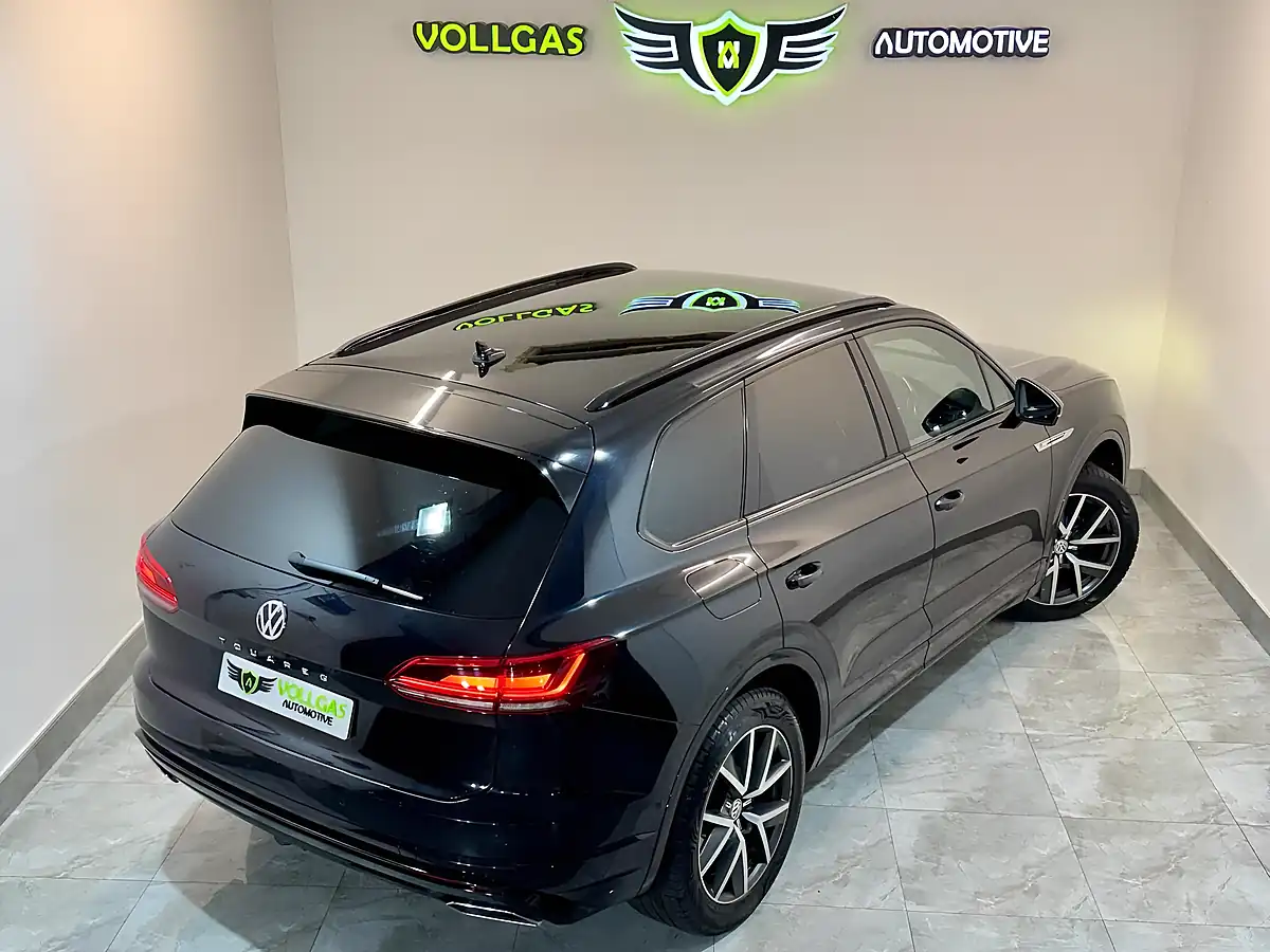 Used 2018 Volkswagen Touareg R-Line Black - Interior and Exterior details 6