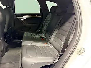 Used 2018 Volkswagen Touareg R-Line Pure White - Interior and Exterior details 17