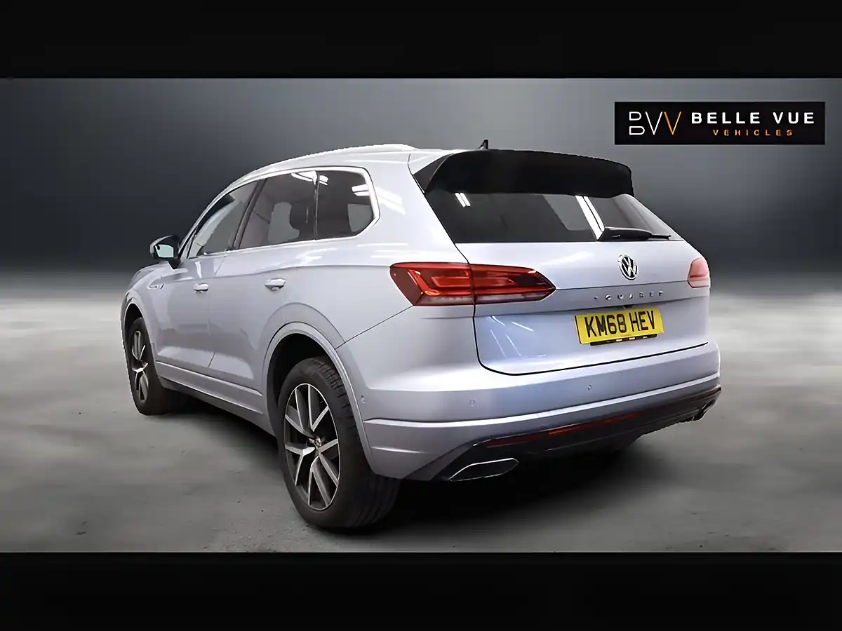 Used 2018 Volkswagen Touareg R-Line Silver - Interior and Exterior details 4