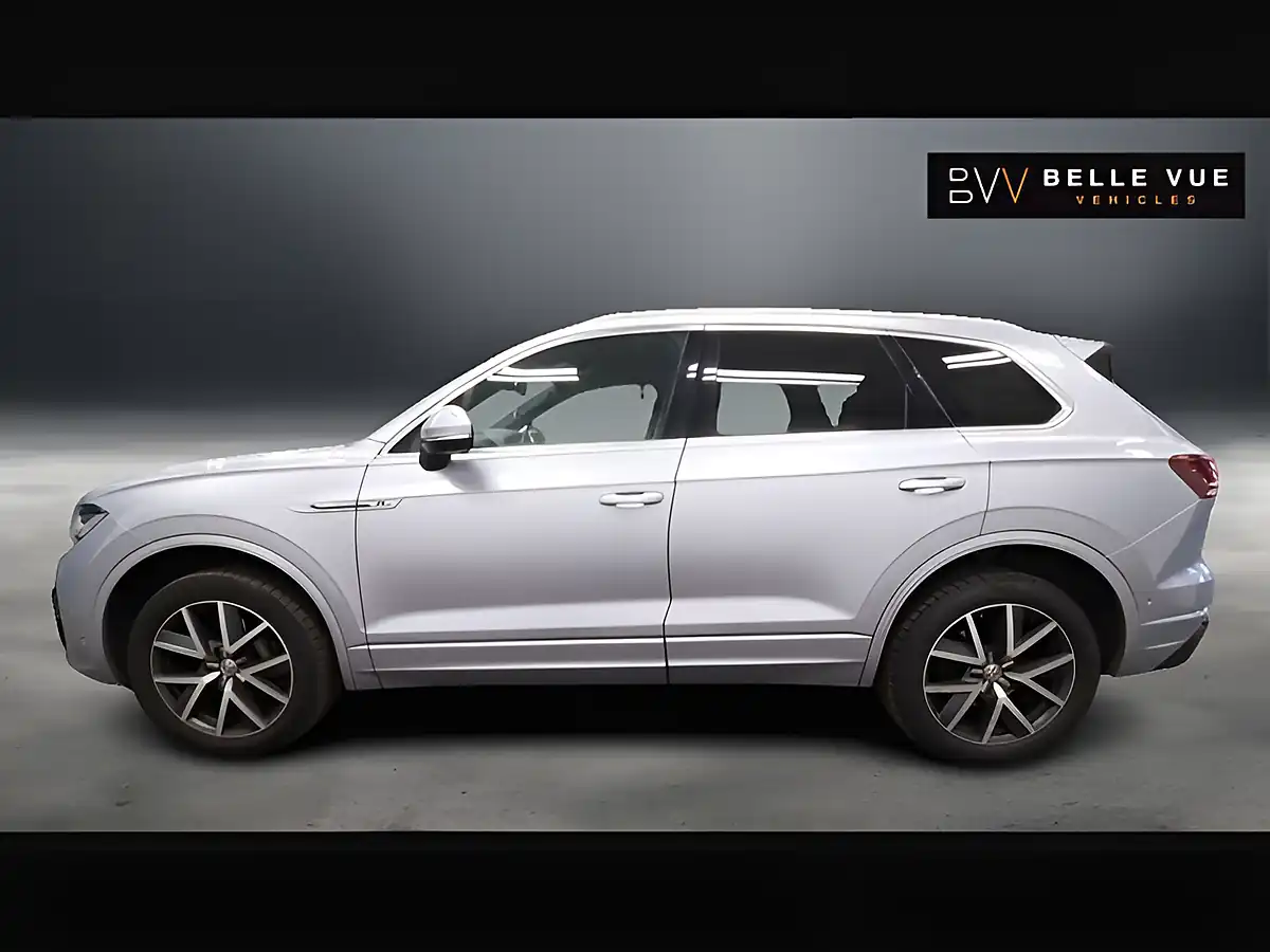 Used 2018 Volkswagen Touareg R-Line Silver - Interior and Exterior details 7