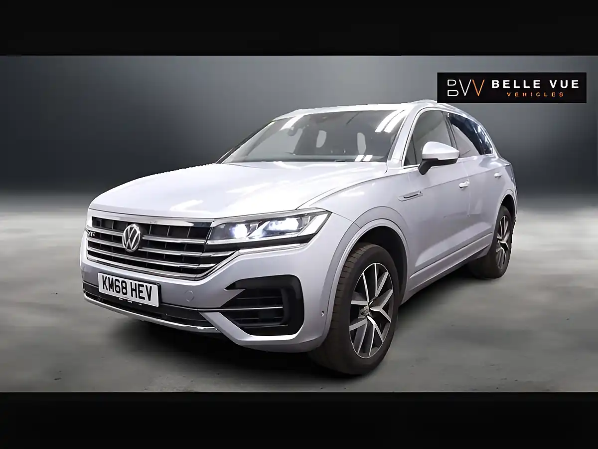 Used 2018 Volkswagen Touareg R-Line Silver - Interior and Exterior details 8