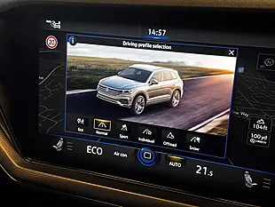 Used 2018 Volkswagen Touareg R-Line Tech Antimonial Silver - Interior and Exterior details 17