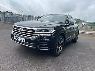 Used 2018 Volkswagen Touareg R-Line Tech Black - Interior and Exterior details 7