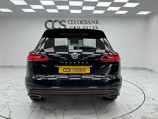 Used 2018 Volkswagen Touareg R-Line Tech Deep Black Pearl Effect - Interior and Exterior details 4