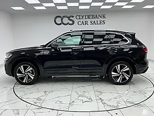 Used 2018 Volkswagen Touareg R-Line Tech Deep Black Pearl Effect - Interior and Exterior details 6