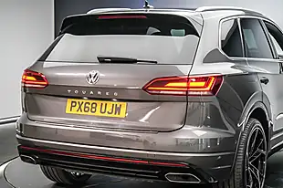 Used 2018 Volkswagen Touareg R-Line Tech Grey - Interior and Exterior details 12