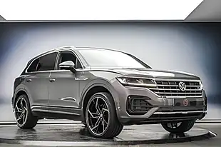Used 2018 Volkswagen Touareg R-Line Tech Grey - Interior and Exterior details 5