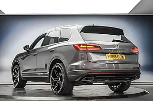 Used 2018 Volkswagen Touareg R-Line Tech Grey - Interior and Exterior details 7