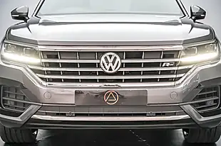 Used 2018 Volkswagen Touareg R-Line Tech Grey - Interior and Exterior details 8