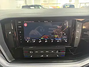 Used 2018 Volkswagen Touareg R-Line White - Interior and Exterior details 18