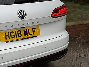 Used 2018 Volkswagen Touareg R-Line White - Interior and Exterior details 11