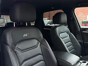 Used 2018 Volkswagen Touareg R-Line White - Interior and Exterior details 5