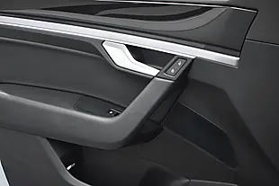 Used 2018 Volkswagen Touareg R-Line White - Interior and Exterior details 13