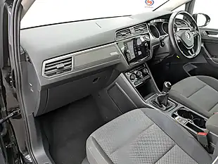 Used 2018 Volkswagen Touran Se Black - Interior and Exterior details 17