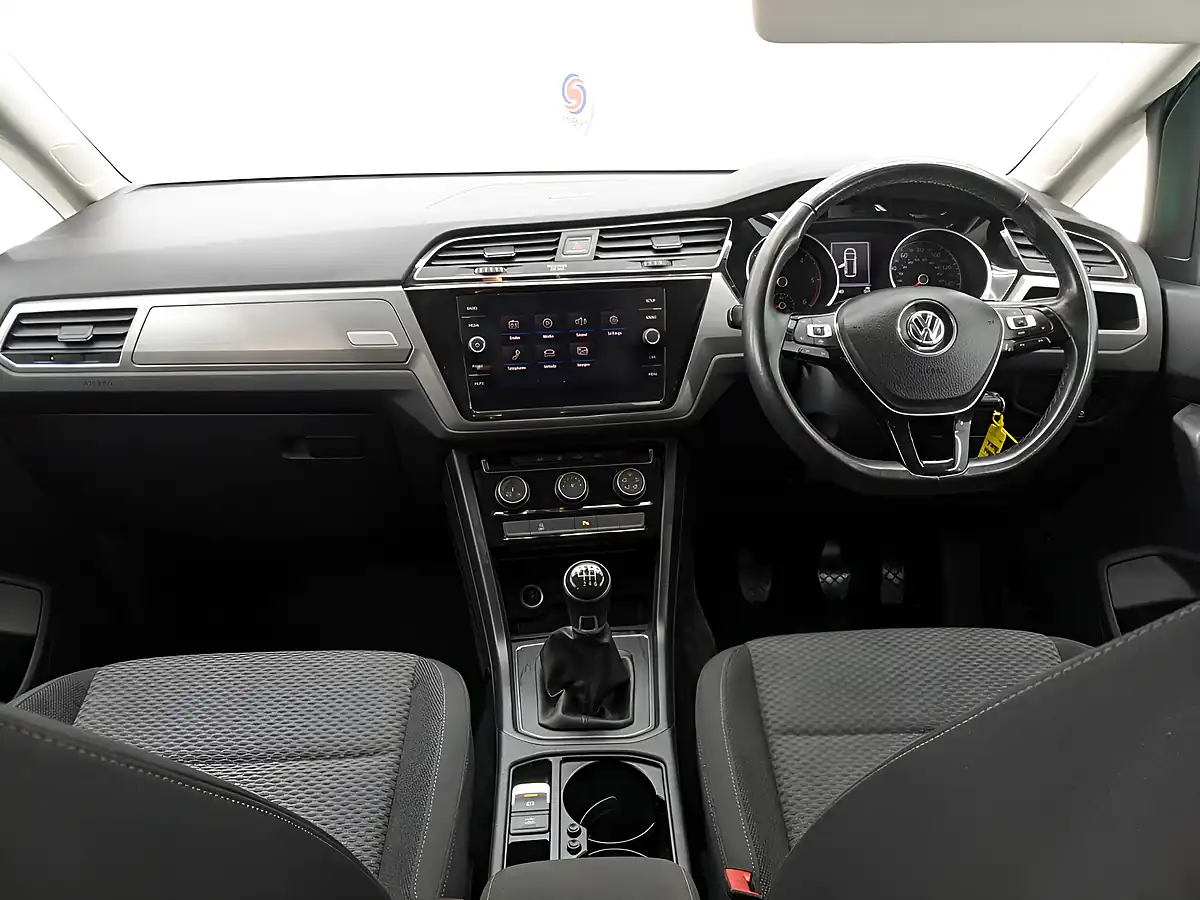 Used 2018 Volkswagen Touran Se Black - Interior and Exterior details 18