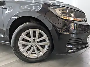 Used 2018 Volkswagen Touran Se Black - Interior and Exterior details 2