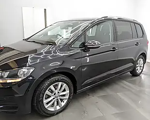 Used 2018 Volkswagen Touran Se Black - Interior and Exterior details 3