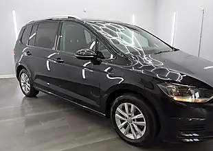 Used 2018 Volkswagen Touran Se Black - Interior and Exterior details 5