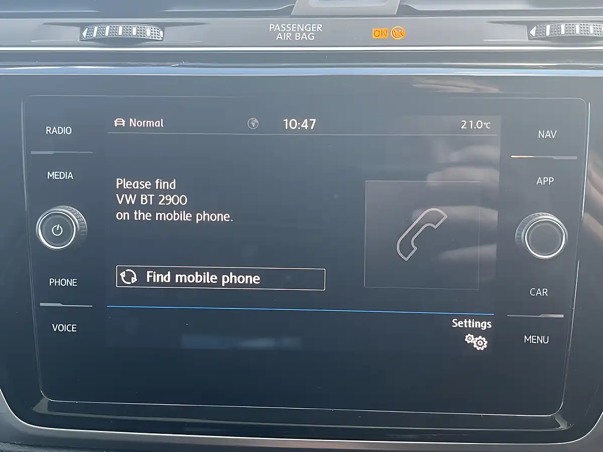 Used 2018 Volkswagen Touran Se Family Indium Grey - Interior and Exterior details 17