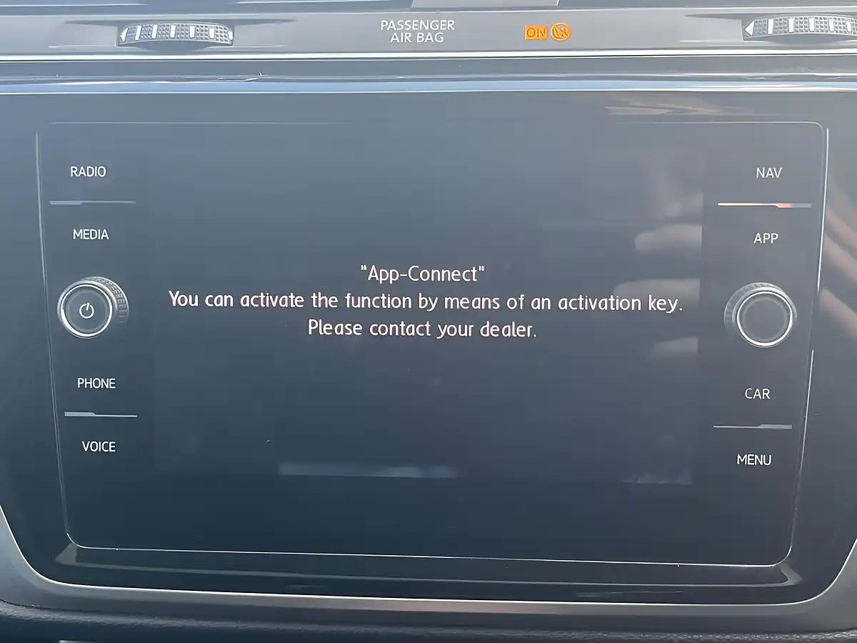 Used 2018 Volkswagen Touran Se Family Indium Grey - Interior and Exterior details 18