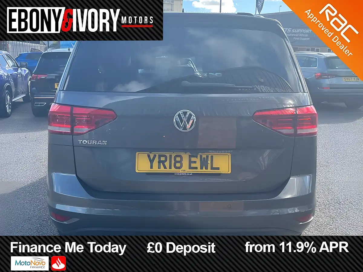 Used 2018 Volkswagen Touran Se Family Indium Grey - Interior and Exterior details 5