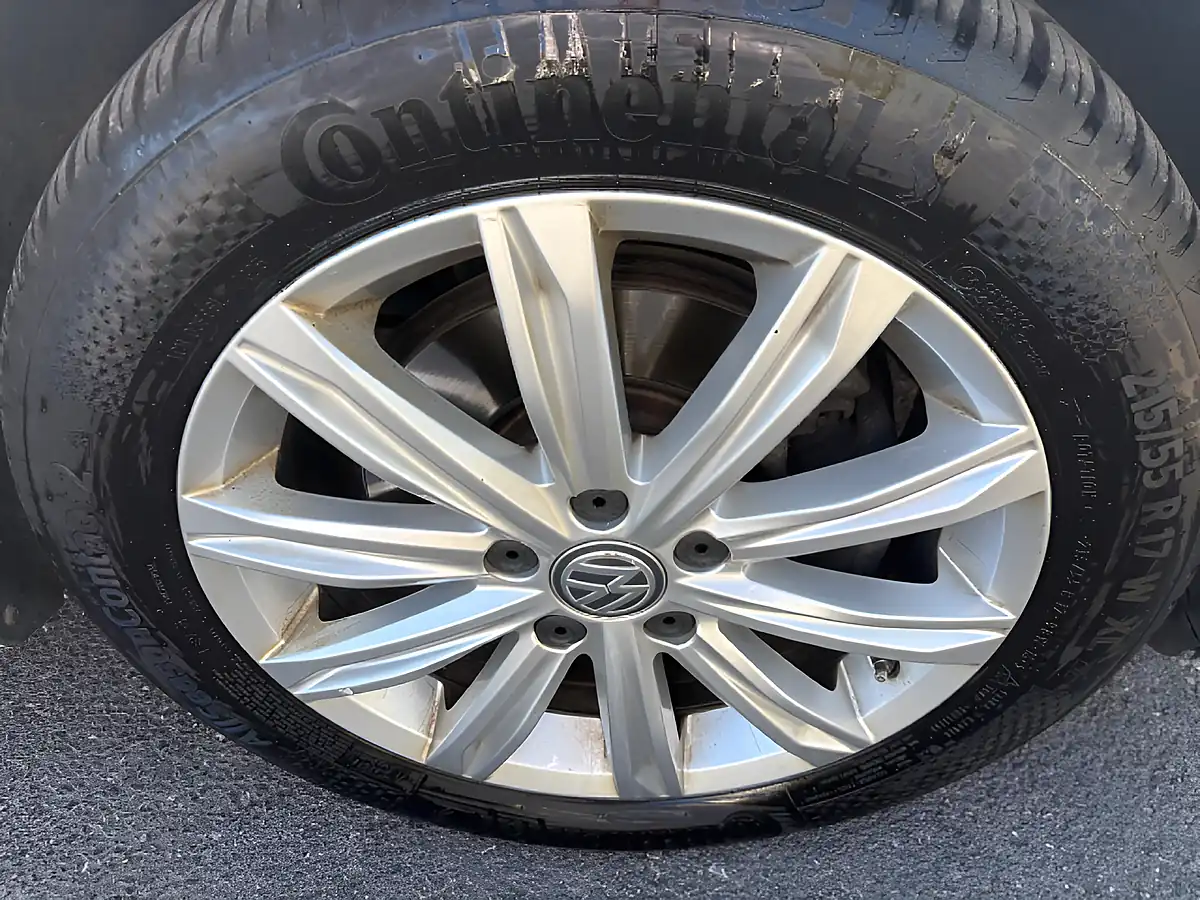 Used 2018 Volkswagen Touran Sel White - Interior and Exterior details 10