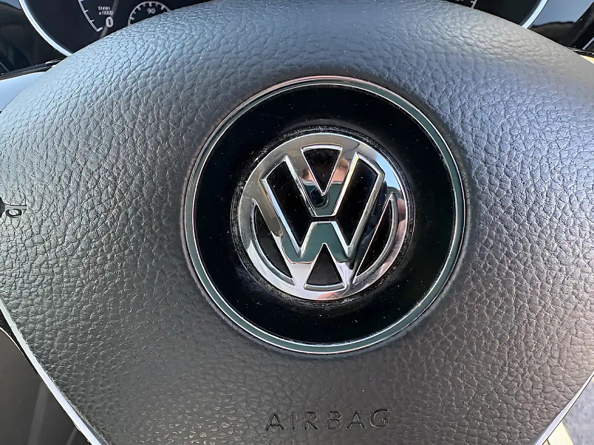 Used 2018 Volkswagen Touran Sel White - Interior and Exterior details 14