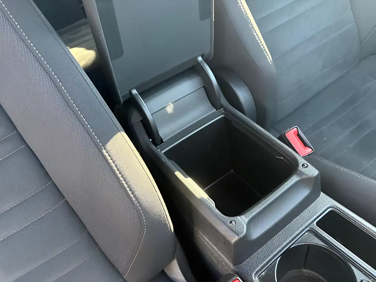 Used 2018 Volkswagen Touran Sel White - Interior and Exterior details 18