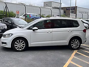 Used 2018 Volkswagen Touran Sel White - Interior and Exterior details 5