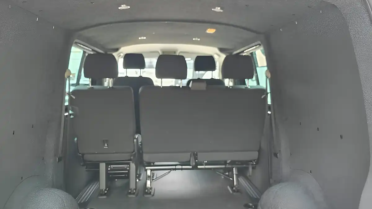 Used 2018 Volkswagen Transporter Highline Black - Interior and Exterior details 20
