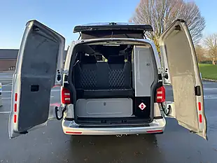 Used 2018 Volkswagen Transporter Highline Silver - Interior and Exterior details 16