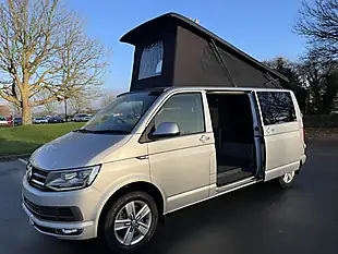 Used 2018 Volkswagen Transporter Highline Silver - Interior and Exterior details 2